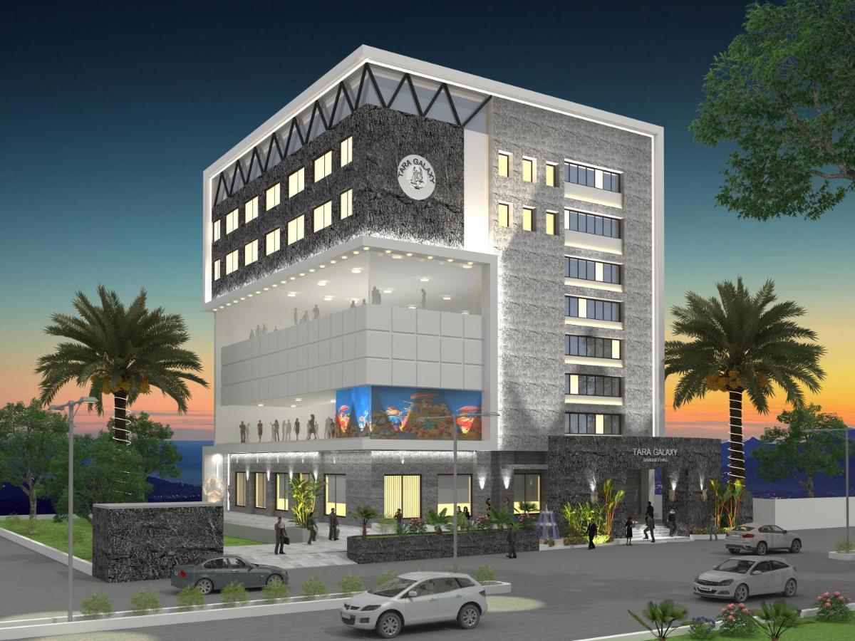 Tara Suns Hotel Vadodara Bagian luar foto